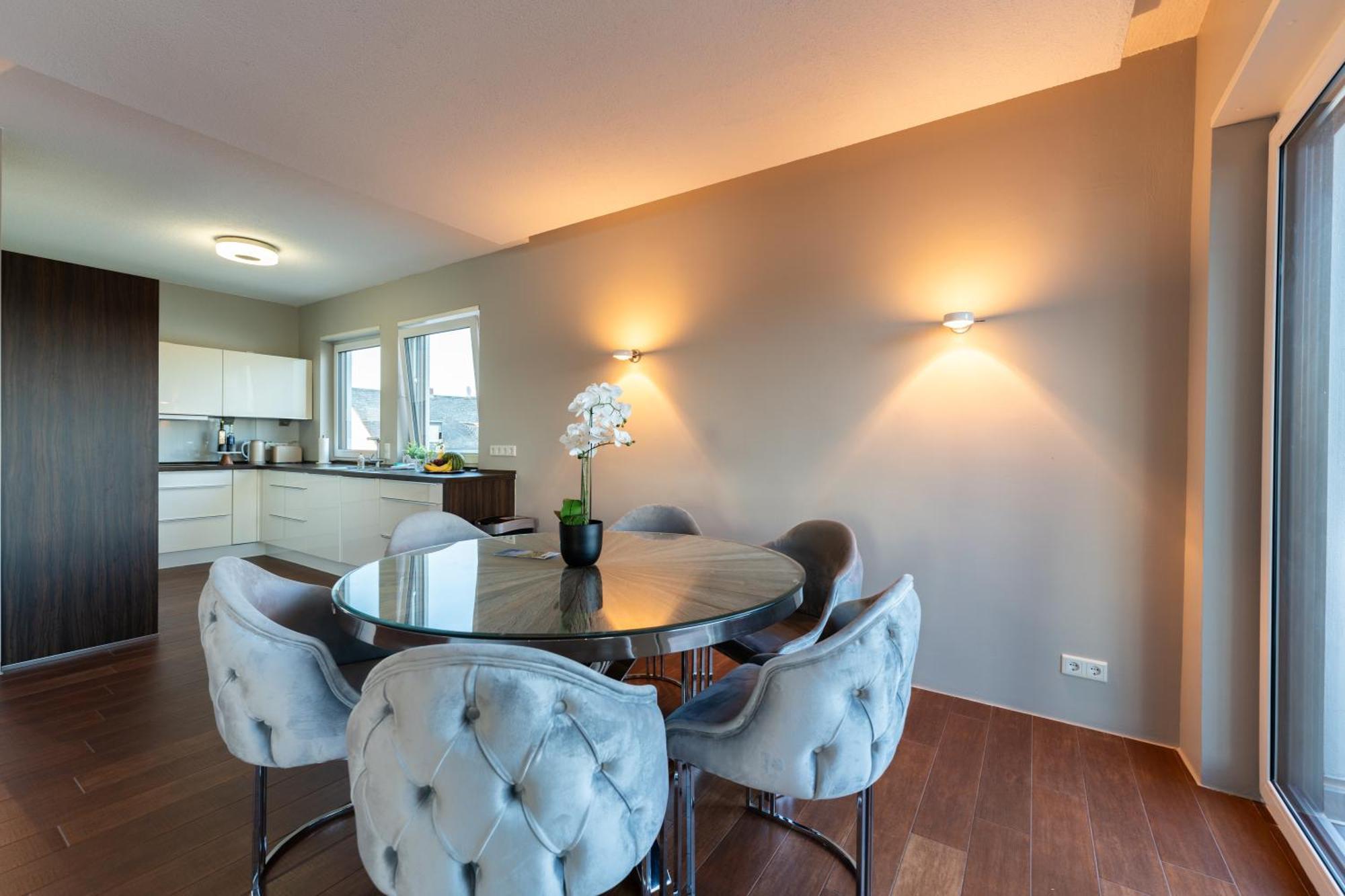 Penthouse Wohnung Mit Schoenem Moselblick In Metternich Koblencja Zewnętrze zdjęcie